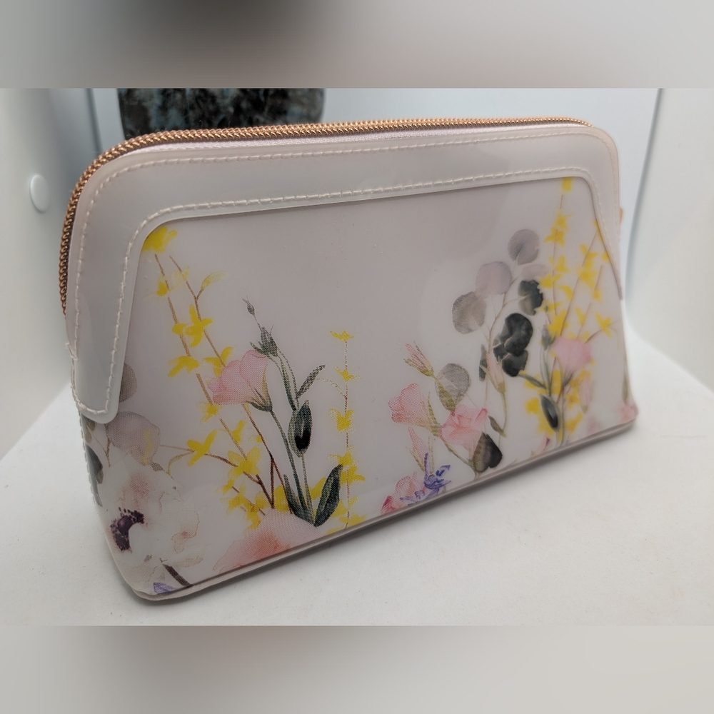 Ted Baker Cream and Pink Cosmetic Bag Rose Gold Zipper - Picture 5 of 7
